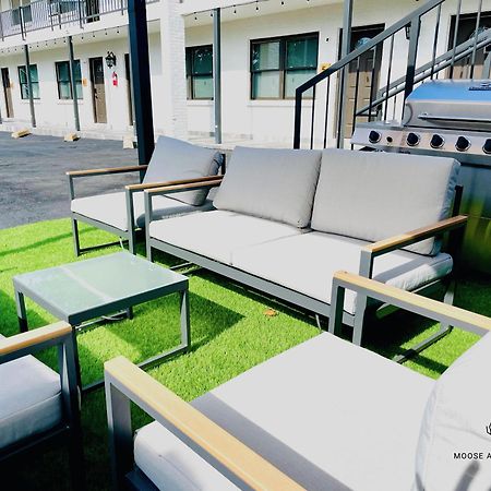 The Moose #3 - Modern Luxe Studio With Free Gated Parking & Wifi เมมฟิส ภายนอก รูปภาพ